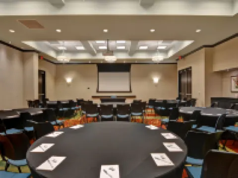 Hampton Inn & Suites Raleigh/Crabtree Valley Hotels in Meredith