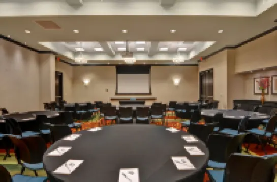 Hampton Inn & Suites Raleigh/Crabtree Valley