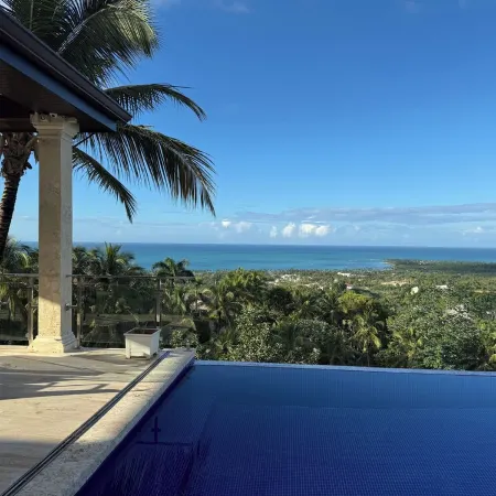 Oceanview Luxury Villa, 6 bedrooms, WiFi, AC, breakfast Preparation included