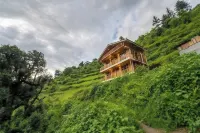 Home Stay with 360 view@Mountain bliss cottage,Jibhi. 5kms away from Jalori Pass
