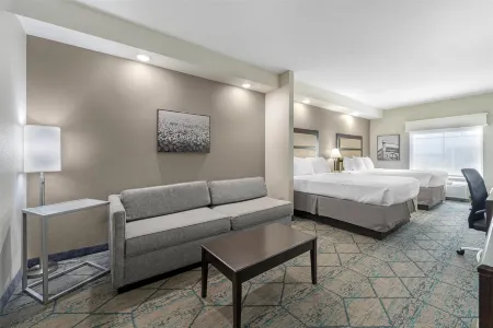 Best Western Plus McPherson Отели в г. Макферсон