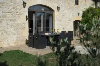 A haven of peace in Périgord Hôtels à : La Cassagne