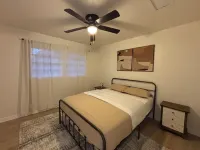 Charming Newly renovated 4-bedroom 2Bath bungalow in Old Midland Texas