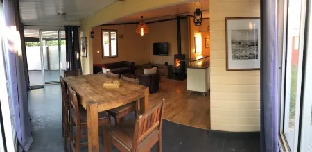 Villa MAESAN and its garden