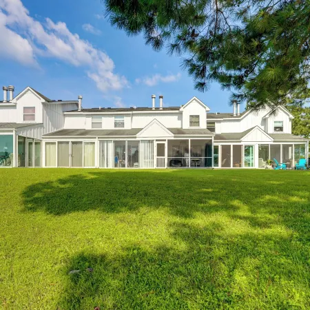 Family Retreat w/ Pool, Hot Tub & Near Fenwick!