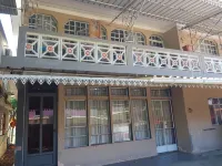 Bright house 10 minutes from Blue Bay Beach Hotels in 