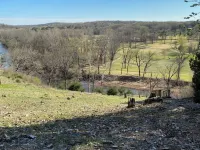 Charming 2-bdrm house with AC, WiFi in Cherokee Village with amazing river views Hotels in Sharp County