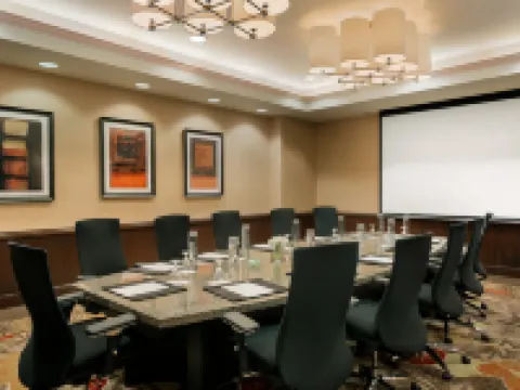 Embassy Suites by Hilton Los Angeles Glendale Hotels in Glendale