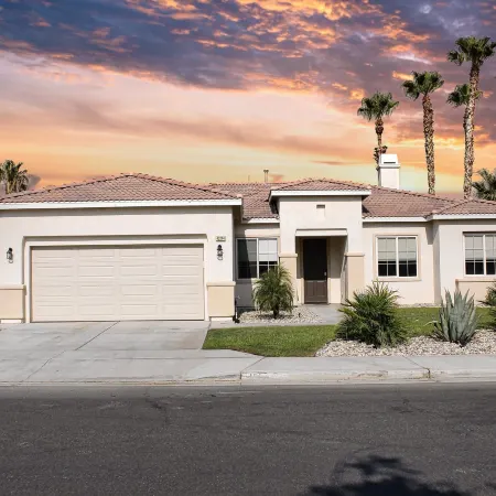 Palm Luxe Estate Luxury Desert Retreat With Pool