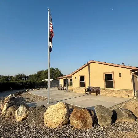 Wine Country Escape - 3 BR/2 BA Retreat - Orchard, Mountain Views & Large Patio