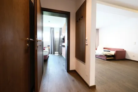 Seeapartments Kärntnerhof NEW apartments with fantastic lake view Отели в г. Гемайнде Вайссензее