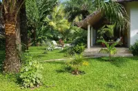 Villa Kassoumaï-Pool and beach, sleeps 8/10. Hotels in 