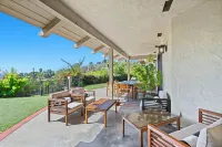 Beautiful San Diego (Fallbrook) Retreat on 2+ Acres with Amazing Mountain View