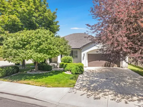 Luxury Home near Canyon; HOT TUB