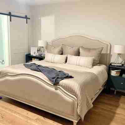 Newly built 4BR, close to Duke, ready for Duke Graduation! Rooms