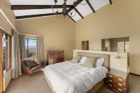 Luxury Drakensberg Family Accommodation - Misty Ridge.