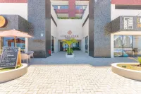 Beachfront Building With Pool - CPK