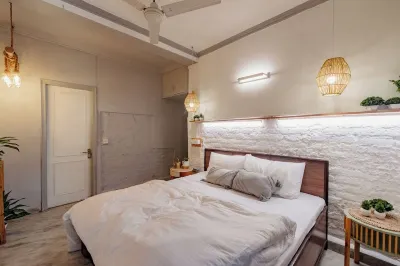 2BHK Tropical Haven Lajpat Nagar Hotels in Lajpat Nagar