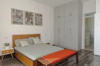 Peaceful, Spacious Apartment with Panoramic City Views in City Center