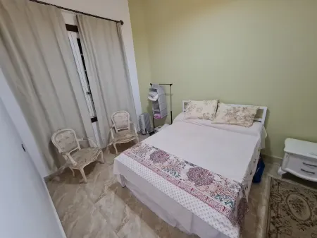 2 BR Apt in city center, Alexandria sea side Отели рядом с достопримечательностью «Eliahu Hanady Synagogue»