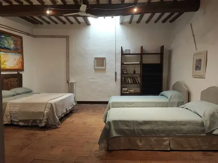 Santacaterina, Your oasis of peace overlooking the historic walls of Sansepolcro Отели рядом с достопримечательностью «Museo Civico»