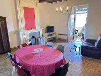 Monflanquin 4-person cottage in the countryside Hotels in Monflanquin