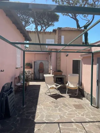 The Smile of Fregene A little house in an oasis of peace! Close to the beach Отели рядом с Аэропорт Фьюмичино