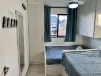 Lindo apto c/ar cond. perto da praia