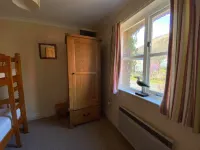 Mill Cottage Solva, with parking. Hotels in Solva