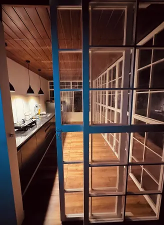 Island Retreat Kochi Kerala - Serene Village, Modern Stay with Terrace Kitchen Отели в г. Вайпин