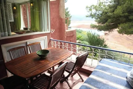 Beautiful apartment on a dream lake