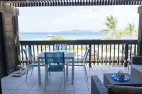 Oceanfront 2-level condo at Sapphire Beach Resort and Marina with washer/dryer.