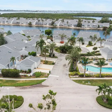 3-bedroom villa in amazing Bradenton minutes from Anna Maria Island
