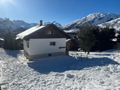 Chalet La Toussuire close to the slopes 12 people