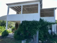 Sea view apartment with endless breeze, lush garden...nature and animals lovers Hotel a 