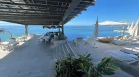 Exclusive 3-bedroom apartment in luxurious  beach front condo in Bucerías