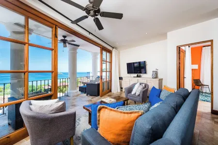 Las Catalinas Doorway