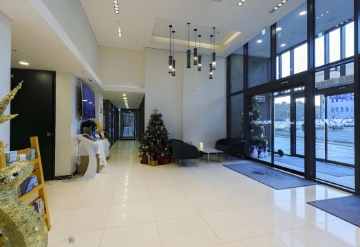 라온스테이 인 페를라 정보