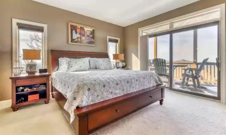 Blue Ridge Postcard View.  Long Range, Layered Mountain Views! Отели рядом с достопримечательностью «Колледж Лис-Мак-Рай»