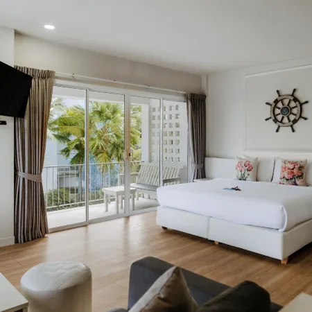 Combo Beach Hotel Samui
