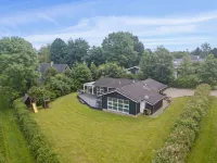 "Peder" - 950m from the Sea Hotels in Hejls