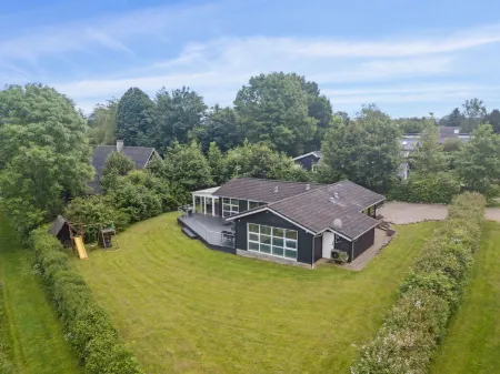 "Peder" - 950m from the Sea