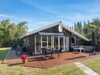 "Laris" - 700m to the Fjord