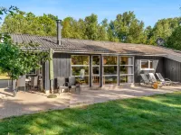 "Barne" - 4km from the Sea - Hot Tub