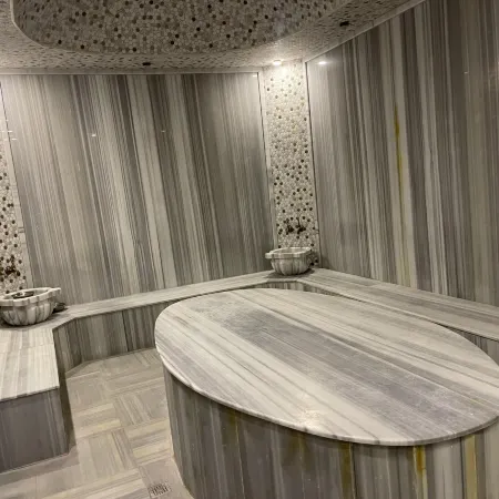 Arena Grand Hotel