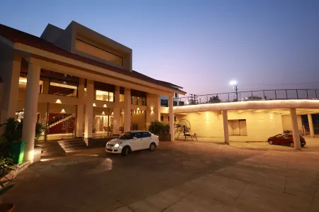 Ripples Resort Отели в г. Saiv Kh