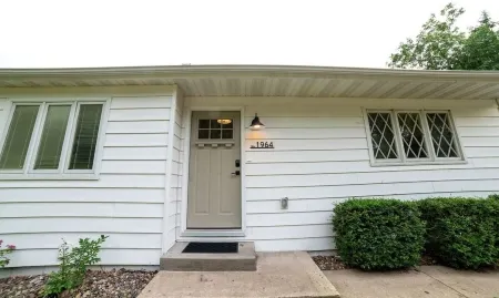 Secluded luxury House in the Hills w/king bed