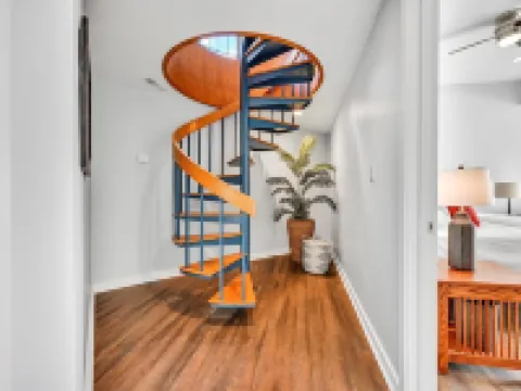 Mountain Retreat  ★ HEATED POOL ★  Amazing Views! Hotels in Susquehanna Township