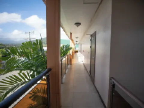 タウエセ・シービューホテル アピアのホテル