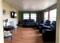 Historic home close to downtown Fairbanks!!